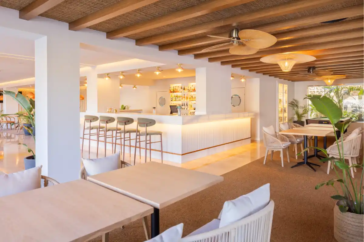 View of the bar at Hotel Eden Sóller