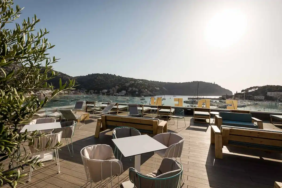 terraza mesas rooftop hotel eden soller