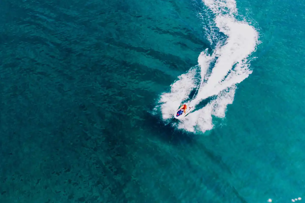 jet ski crossing the sea