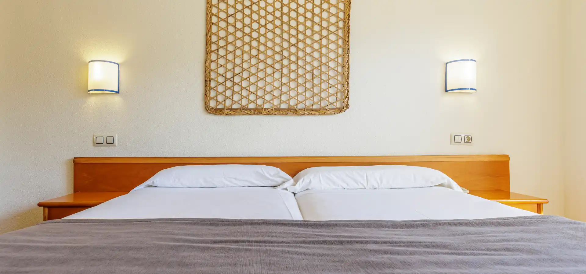 cama habitación hotel eden nord sóller